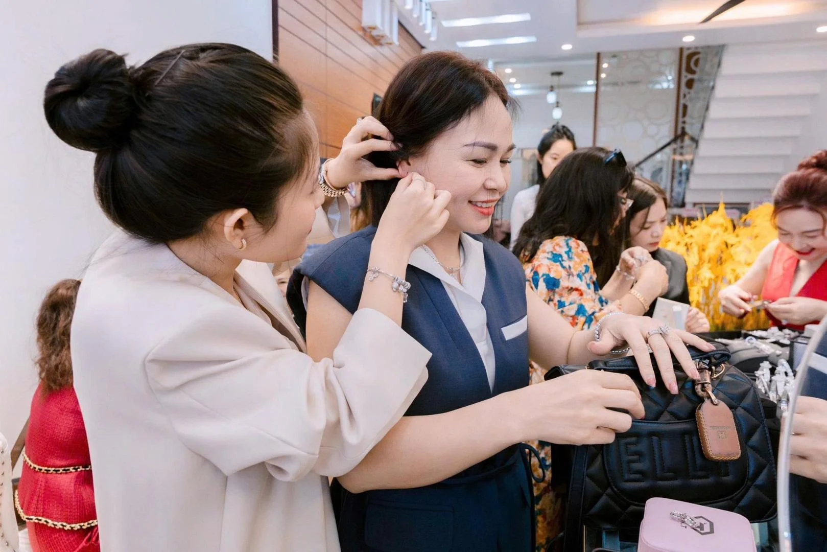 mua bạc trang sức, bạc tích sản